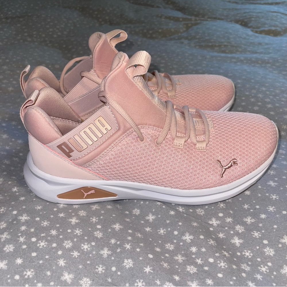 Pink / Rose Gold Puma Soft Foam Optimal Comfort / Running Shoes